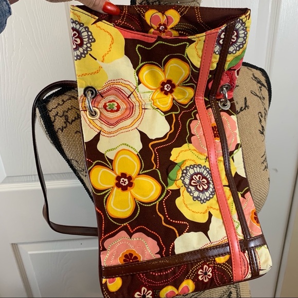 Vera Bradley bag with wristlet - Picture 3 of 8